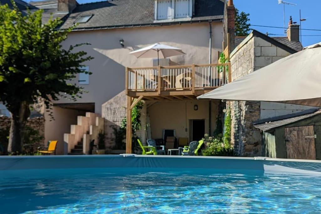 Logis Des Fees, Spa, Piscine Et Jardin Baugé Exterior foto